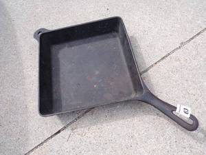 lot 63 image: Cast Iron Square Pan