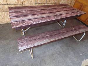 lot 69 image: 6 Picnic Table