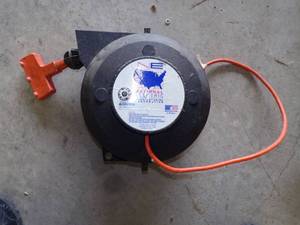 lot 106 image: Cord reel - BRING TOOLS to Remove