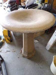 lot 107 image: Heavy Bird Bath