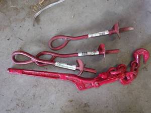lot 117 image: Chain Binder and 3 Earth Anchors
