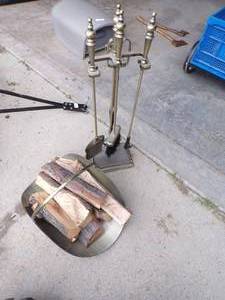 lot 124 image: Fireplace Set