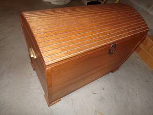 lot 136 image: Wooden Trunk