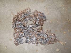 lot 142 image: Tire Chains