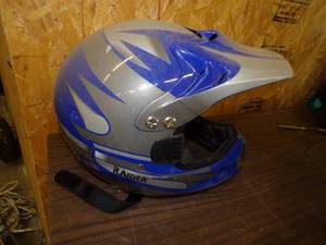 lot 146 image: Raider Helmet -Med