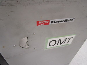 lot 310 image: Metro Flavor Hold Food Warmer on Wheels 20x25x36