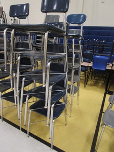 lot 335 image: (30) Student Chairs 18 Seat Height