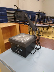 lot 387 image: Overhead Projector