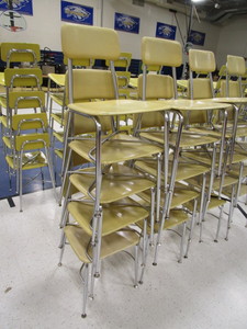 lot 294 image: (20) Student Chairs 18 Seat Height