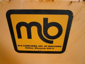 lot 8 image: 6 MB Broom