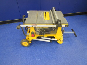 lot 19 image: DeWalt Table Saw (near new)
