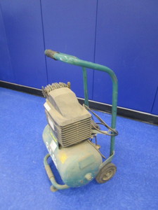 lot 21 image: Rol-Air Compressor
