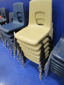 lot 190 image: (12) Student Chairs 17 Seat Height