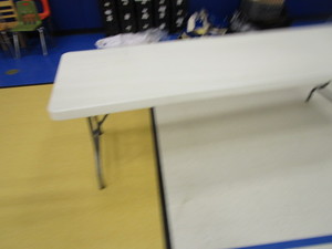 lot 208 image: 8 Banquet Table