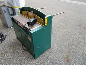 lot 14 image: National 12ga 3 Pneumatic Sheet Metal Shear