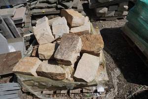 Pallet of Western Buffalo Wall Stone