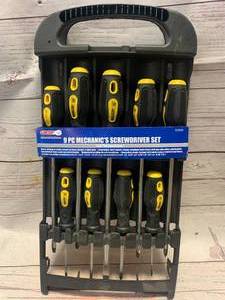 lot 6 image: NEW SCREWDRIVER SET