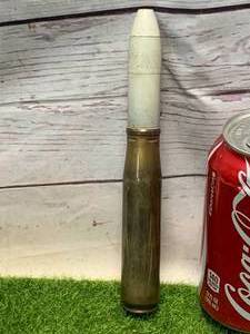 lot 12 image: 20mm MKII 1942 LIVE AMMO ROUND