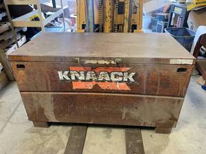 lot 38 image: KNAACK JABBOX JOBSITE GANG BOX 48 X 24 X 27 INCH TALL ($975 NEW RETAIL)