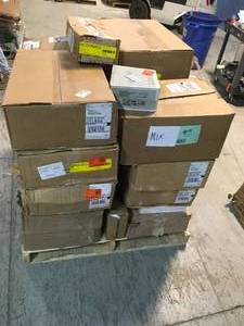 lot 13 image: Mix Lot of Ceramic Flooring - Various Models and Conditions - Review all pictures