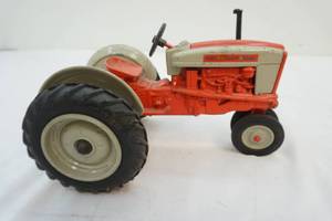 vintage 901 diecast tractor