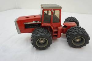 vintage Massey Ferguson 4900 diecast tractor
