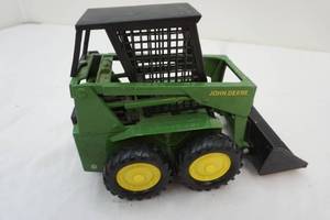 vintage diecast John Deere skid loader