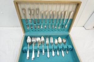silverplated silverware