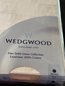 New Wedgewood Round 90 Table Cloth