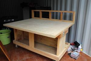 lot 307 image: Wood Adjustable Workstation on Wheels