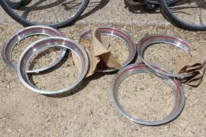 lot 325 image: Lot of (5) Vintage 1972 Chevrolet SS Chrome x Trim Rings