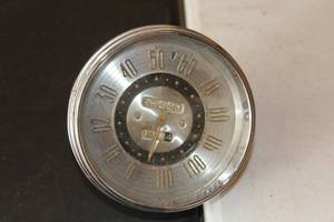 lot 356 image: Vintage 1949-1950 Buick Speedometer