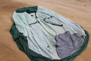 lot 359 image: 10 Dome Tent