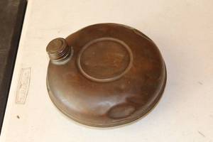 lot 361 image: Vintage 8 Copper Bed Warmer