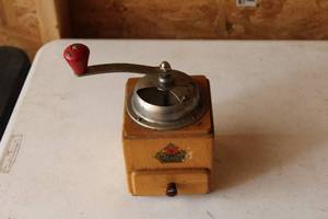 lot 362 image: Vintage Hand Coffee Grinder with Coffee Container, Coffee Mug