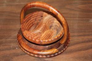lot 382 image: 8 Wood Relish Tray