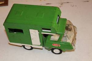 lot 439 image: Tonka Diecast Metal Camper