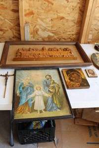 lot 510 image: Lot of (6) Religious Art Pieces