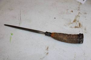 lot 508 image: Hand-made Antler Pick
