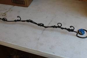 lot 519 image: 36 Iron Wall Dcor