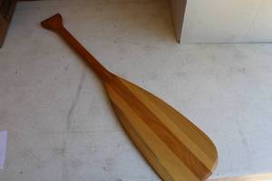 lot 520 image: 30 Wooden Canoe Paddle