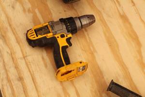 lot 932 image: DeWalt DCD950 12 18V DrillDriverHammerdrill