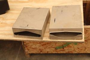 lot 961 image: Lot of (2) Hand Towel Dispensers w Key