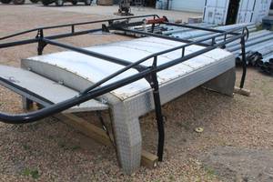 lot 888A image: Truck Bed Topper