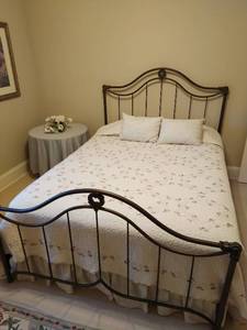 Full Size Bed With Metal HeadFoot Board