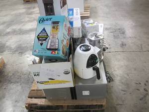 lot 706 image: Pallet of Store Overstock, Returns, Missing Parts, and Damaged Products