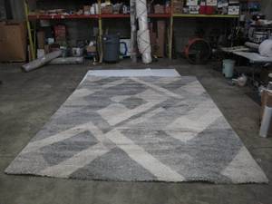 lot 743 image: Gertmenian Thomasville Marketplace Geometric Gray Shag Rug, Size  9 ft. x 13 ft.