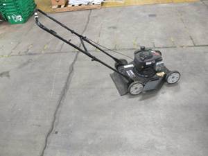 lot 774 image: Murray 20 in. 125 cc Briggs & Stratton Walk Behind Gas Push Lawn Mower with 4 Wheel Height Adjustment and Prime N Pull Start