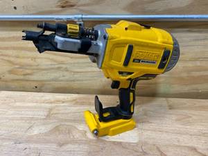 DEWALT 20-Volt MAX Lithium-Ion Cordless Brushless 2-Speed 30° Paper Collated Framing Nailer (Tool Only)