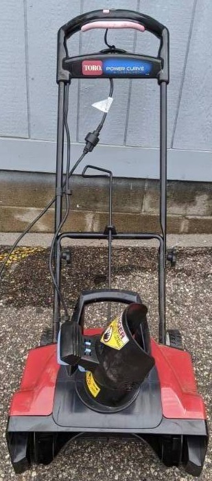 lot 17A image: Toro Power Curve 18 Clearing Width Snow Mover X